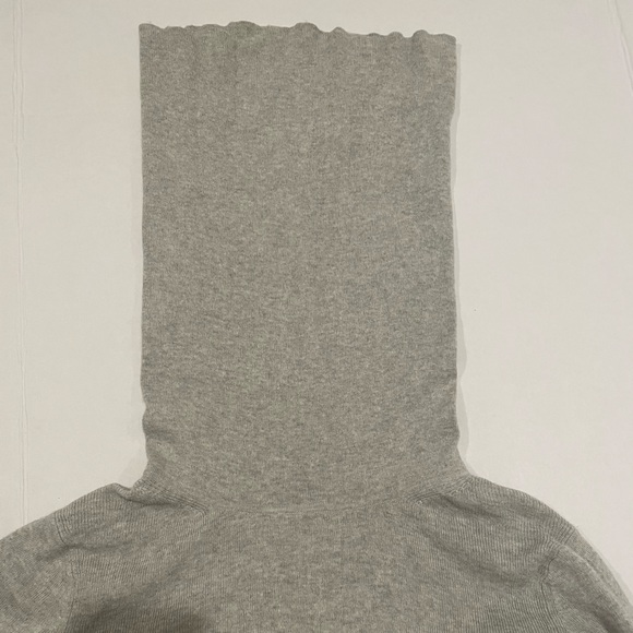 Banana Republic sweater cowl neck 56% silk woman’s S gray - Picture 3 of 8